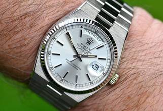 Thumbnail von Rolex Day-Date Oysterquartz very rare Vintage 19019 | Collectors Full Set | white gold