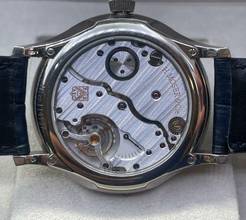 Thumbnail von H.Moser & Cie. Venturer Small Seconds Xl Whitegold Full set year 2019 Blue dial Top condition with box+papers