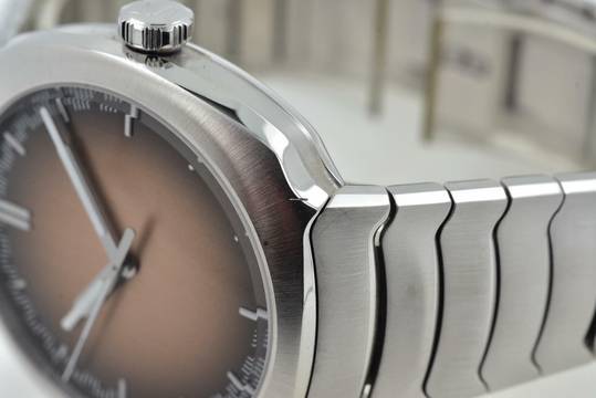  H.Moser & Cie. Streamliner Centre Seconds Smoked Salmon Bracelet 6200-1207  