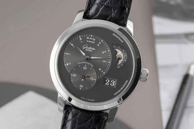  Glashütte Original PanoMaticLunar XL Edelstahl Automatik Herrenuhr Ref. 90-02-36-12-05 