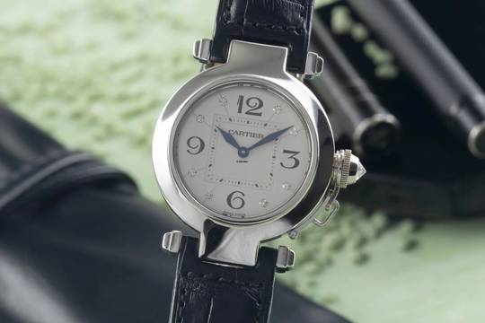  Cartier Pasha 18K (0,750) Weissgold Diamant Zifferblatt Damenuhr Ref.WJ11902G 
