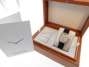 Thumbnail von IWC Portofino 18 Karat Gelbgold Portofino Perpetual Calendar Herrenuhr 35mm im Top Zustand Neuzustand Traumuhr