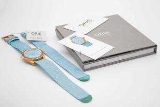 Thumbnail von Oris Divers Sixty Five Cotton Candy Blue Tiffany Dial Fullset aus 2025