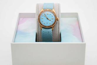 Thumbnail von Oris Divers Sixty Five Cotton Candy Blue Tiffany Dial Fullset aus 2025