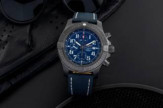 Thumbnail von Breitling Super Avenger 48 Night Mission Chronograph V13375101C1X1 B&P 2021
