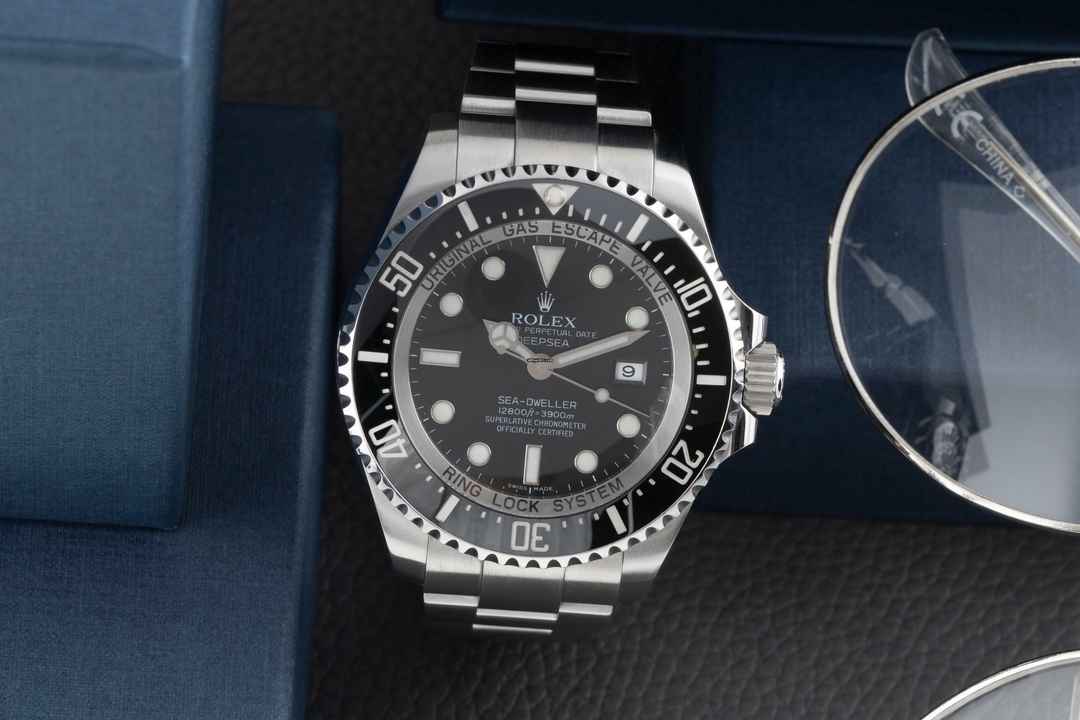  Rolex Sea-Dweller Deepsea Black Dial Oyster Edelstahl Automatik Ref. 116660 