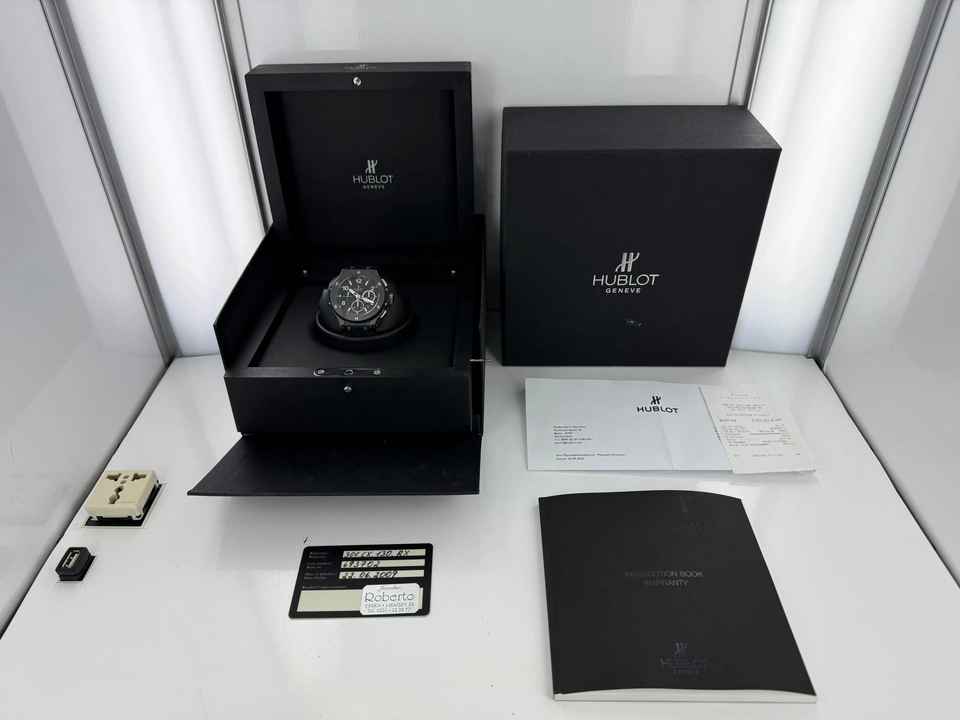 Hublot Big Bang Black Magic 44 