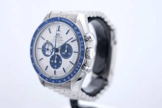 Thumbnail von Omega Speedmaster Professional Moonwatch Silver Snoopy Award - UNWORN - With Additional Leather Strap - With Box And Papers - 310.32.42.50.02.001 2024