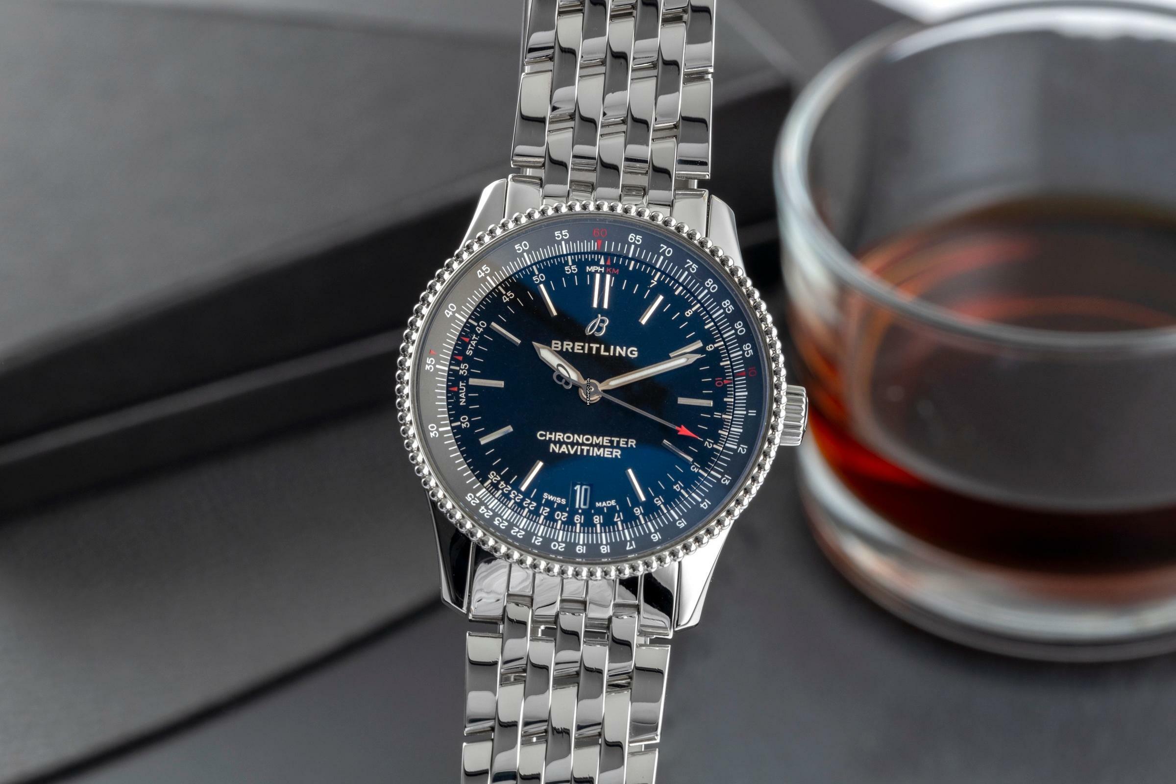  Breitling Navitimer Stahl Automatik Herrenuhr Ref. A17325241B1A1 Papiere 2019 