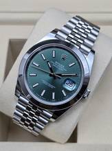Thumbnail von Rolex Datejust 41 41mm 126300 Green dial Jubilee Bracelet Unworn/New condition Full Set 3-2026