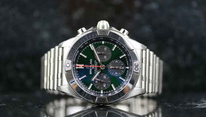  Breitling Chronomat 42 B01 42 Steel Bracelet - Green - New Stickered - Fullset - 2025 