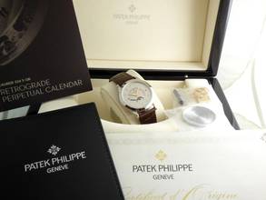 Thumbnail von Patek Philippe Perpetual Calendar Platinum / excellent condition