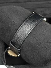 Thumbnail von Cartier Tank Must Cartier 'Small' WSTA0110 Black dial Unworn/New Condition Full Set 8/2025