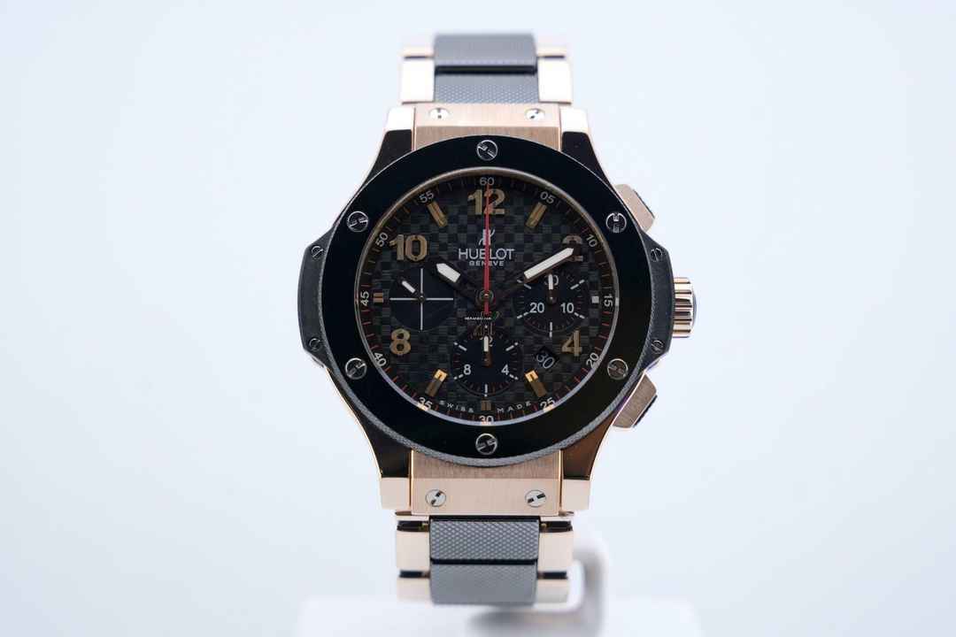  Hublot Big Bang 44 mm Rose Gold Ceramic Bezel Black Dial - With Additional Rose Gold Bracelet - With Box 301.PB.131.RX 