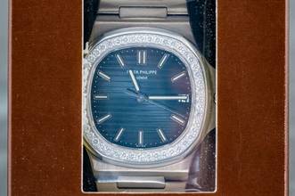 Thumbnail von Patek Philippe Nautilus Jumbo | 5713/1G | Whitegold | Diamond Bezel | sealed