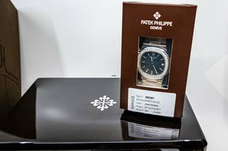 Thumbnail von Patek Philippe Nautilus Jumbo | 5713/1G | Whitegold | Diamond Bezel | sealed