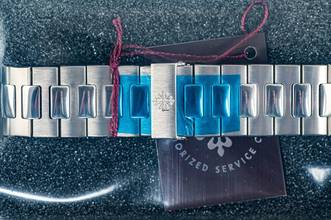 Thumbnail von Patek Philippe Nautilus Jumbo | 5713/1G | Whitegold | Diamond Bezel | sealed