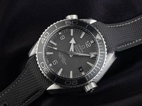 Thumbnail von Omega Seamaster Planet Ocean 600M Ref.215.32.44.21.01.002 2025 Full Set Ungetragen