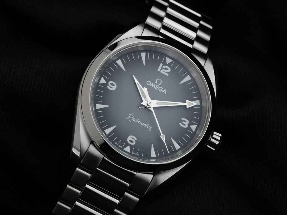  Omega Seamaster Railmaster Ref. 235.10.38.20.06.001 2025 Full Set Ungetragen 