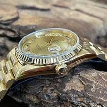 Thumbnail von Rolex Day-Date 36 Day-Date 36 - Factory Diamant Roman Dial - Ref. 18238