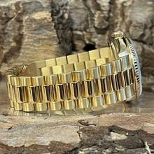 Thumbnail von Rolex Day-Date 36 Day-Date 36 - Factory Diamant Roman Dial - Ref. 18238