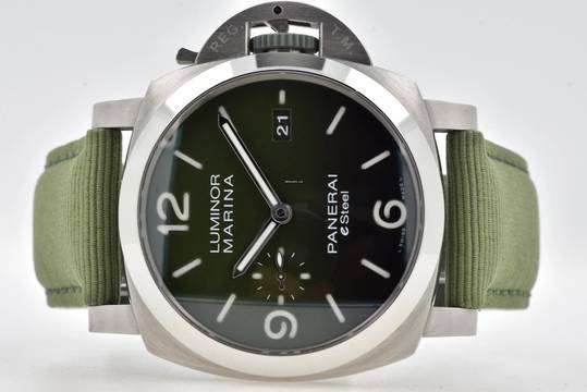  Panerai Luminor Marina eSteel Verde Smeraldo PAM 1356 Green Dial 