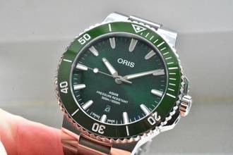 Thumbnail von Oris Aquis Date 01 01 733 7789 4157-07 8 23 04PEB Green Dial Green Bezel