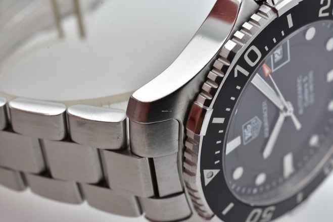  TAG Heuer Aquaracer 300M WAN2110.BA0822 