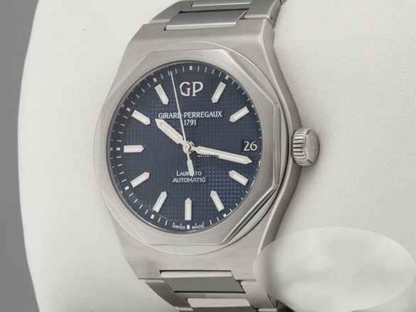  Girard Perregaux Laureato 42mm 81010-11-431-11a 2018 Edelstahl Automatik Stahl Steel Blue Dial 