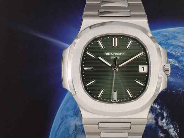  Patek Philippe Nautilus 5711/1a-014 Green Dial 2021 