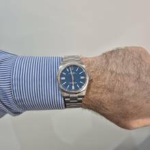 Thumbnail von Rolex Oyster Perpetual No-Date Azul Pastel 41mm Automático Completo