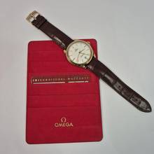 Thumbnail von Omega De Ville Trésor Ouro 40mm Corda Completo