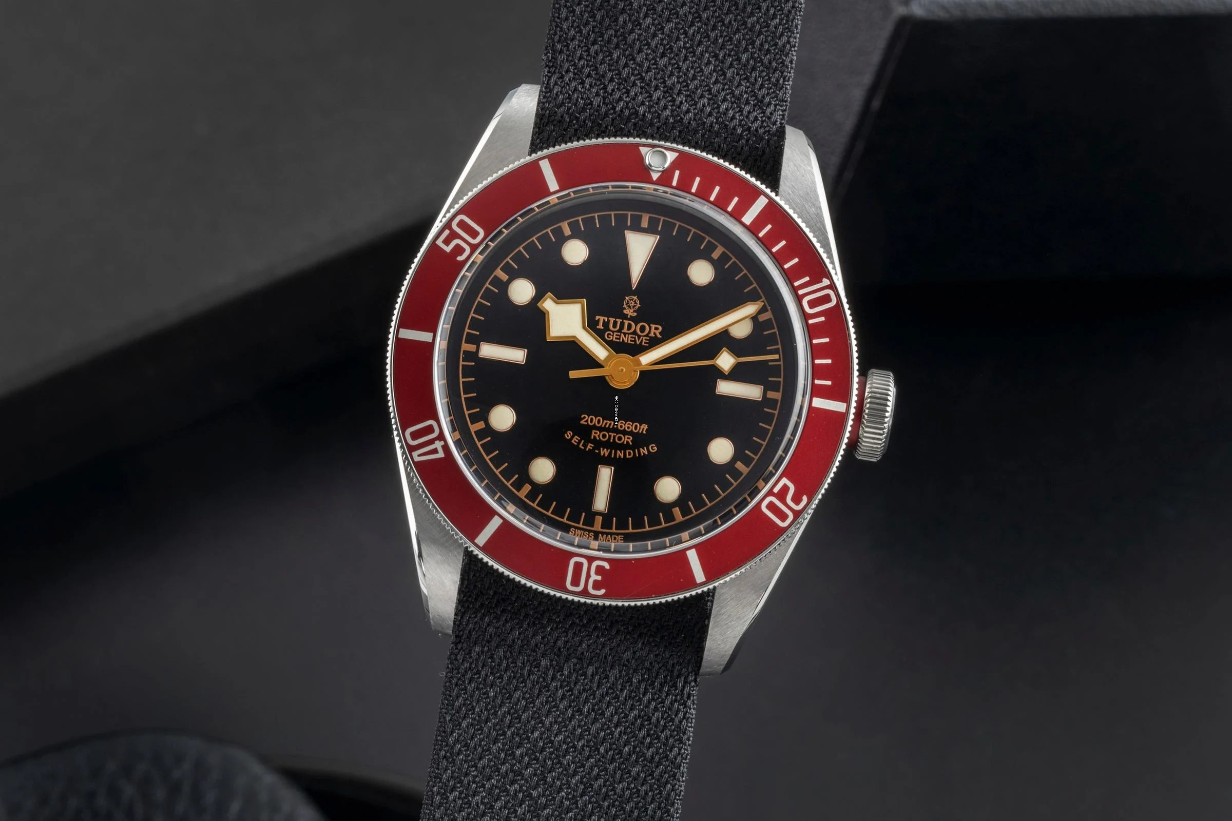 Tudor Black Bay Heritage Black Bay Smiley Dial Automatik Herrenuhr Ref. 79220R B&P 2016