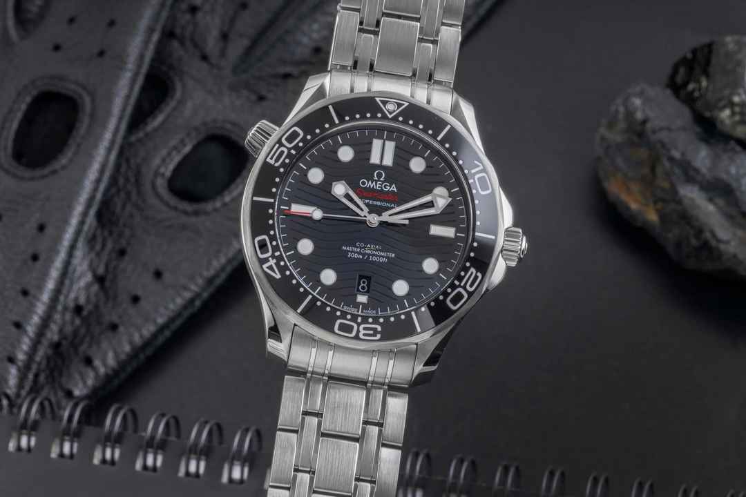  Omega Seamaster Diver 300 M Automatik Stahl Ref. 210.30.42.20.01.001 B&P 2024 