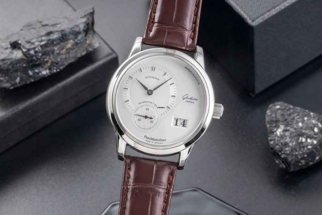  Glashütte Original PanoMaticDate Stahl Automatik Herrenuhr Ref. 90-01-02-02-04 