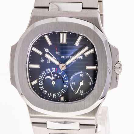  Patek Philippe Nautilus – 5712/1A – like NEW – 2009 Full Set Germany 