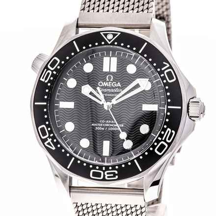  Omega Seamaster Diver 300 M 42 Black – 210.30.42.20.01.010 – NEW & Unworn – 10/2025 Full Set 