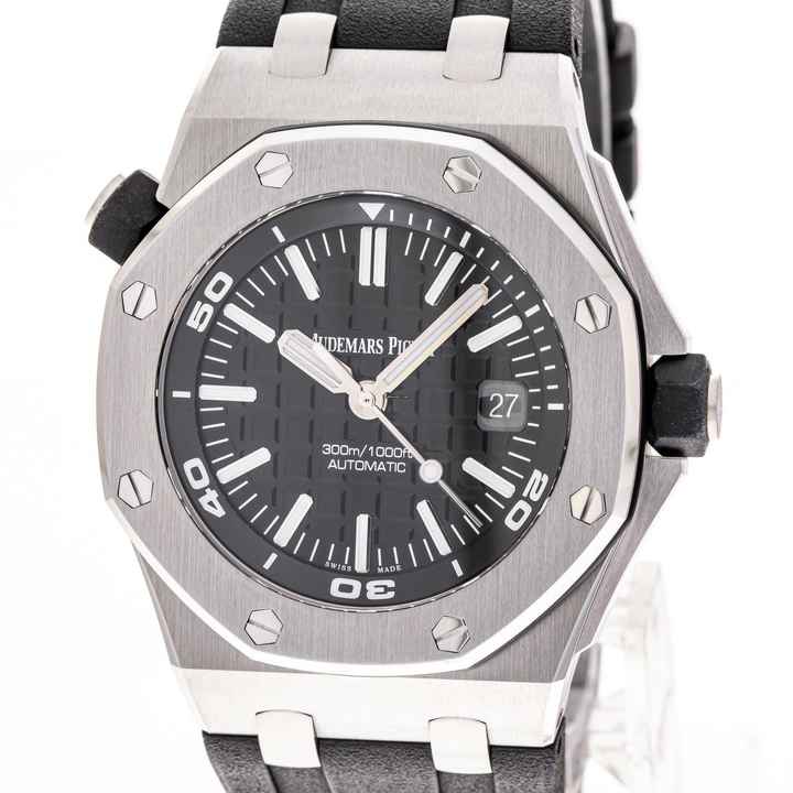  Audemars Piguet Royal Oak Offshore Diver 42 – 15710ST.OO.A002CA.01 – like NEW – 2016 Germany Full Set 