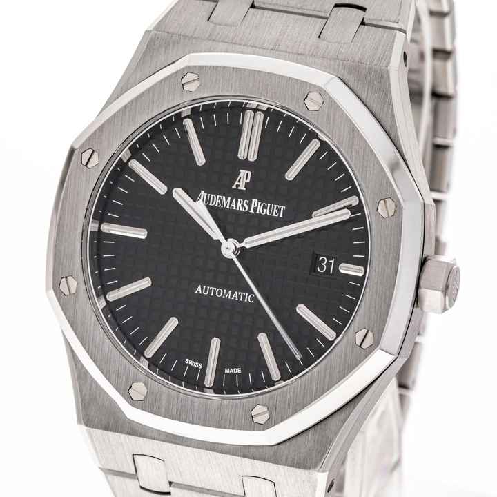  Audemars Piguet Royal Oak Selfwinding 41 Black – 15400ST.OO.1220ST.01 – like NEW – 2013 Full Set 