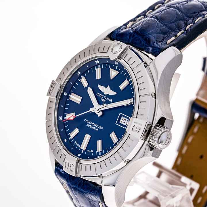  Breitling Avenger Automatic 43 Blue – A17318101C1X1 – like NEW – 05/2023 Full Set 