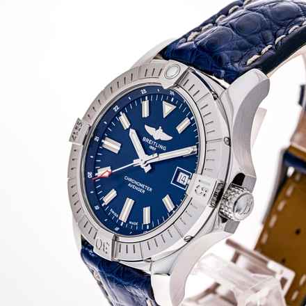 Breitling Avenger Automatic 43 Blue – A17318101C1X1 – like NEW – 05/2023 Full Set 