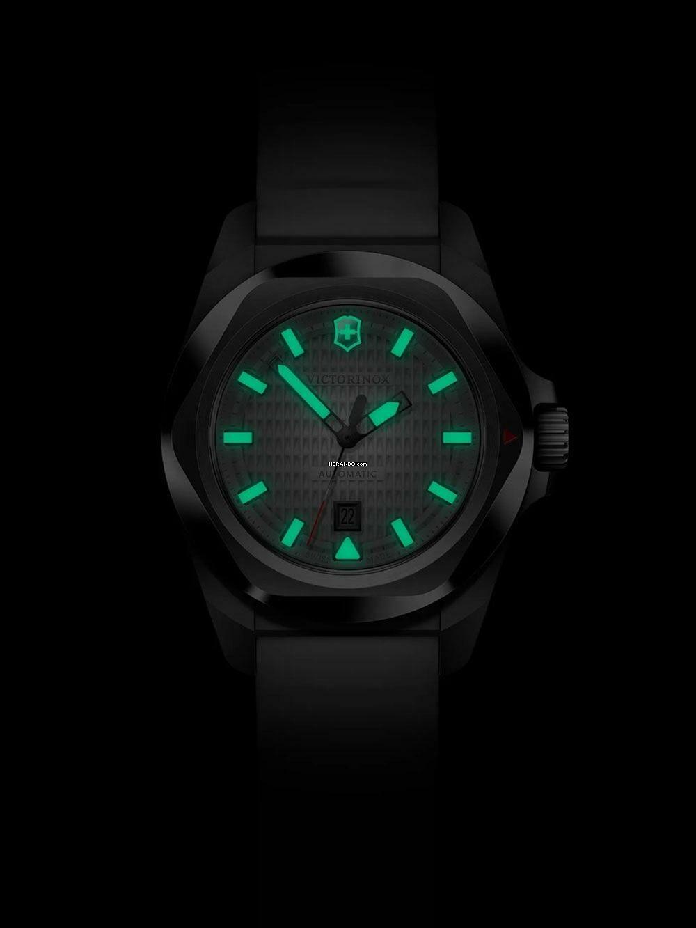 Thumbnail von Victorinox Swiss Army I.N.O.X. 242027 Damenuhr I.N.O.X. Small Automatic 32mm 10ATM