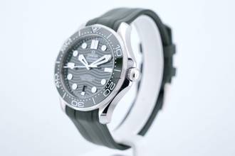 Thumbnail von Omega Seamaster Diver 300 M With Box And Papers - 21032422010001 2024