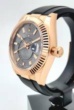 Thumbnail von Rolex Sky-Dweller 18 Kt. Rose gold like new 99,9% rhodium grey dial Full Set 2023