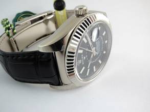 Thumbnail von Rolex Sky-Dweller Whitegold all stickers on the watch