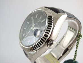 Thumbnail von Rolex Sky-Dweller Whitegold all stickers on the watch