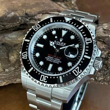  Rolex Sea-Dweller 126600 
