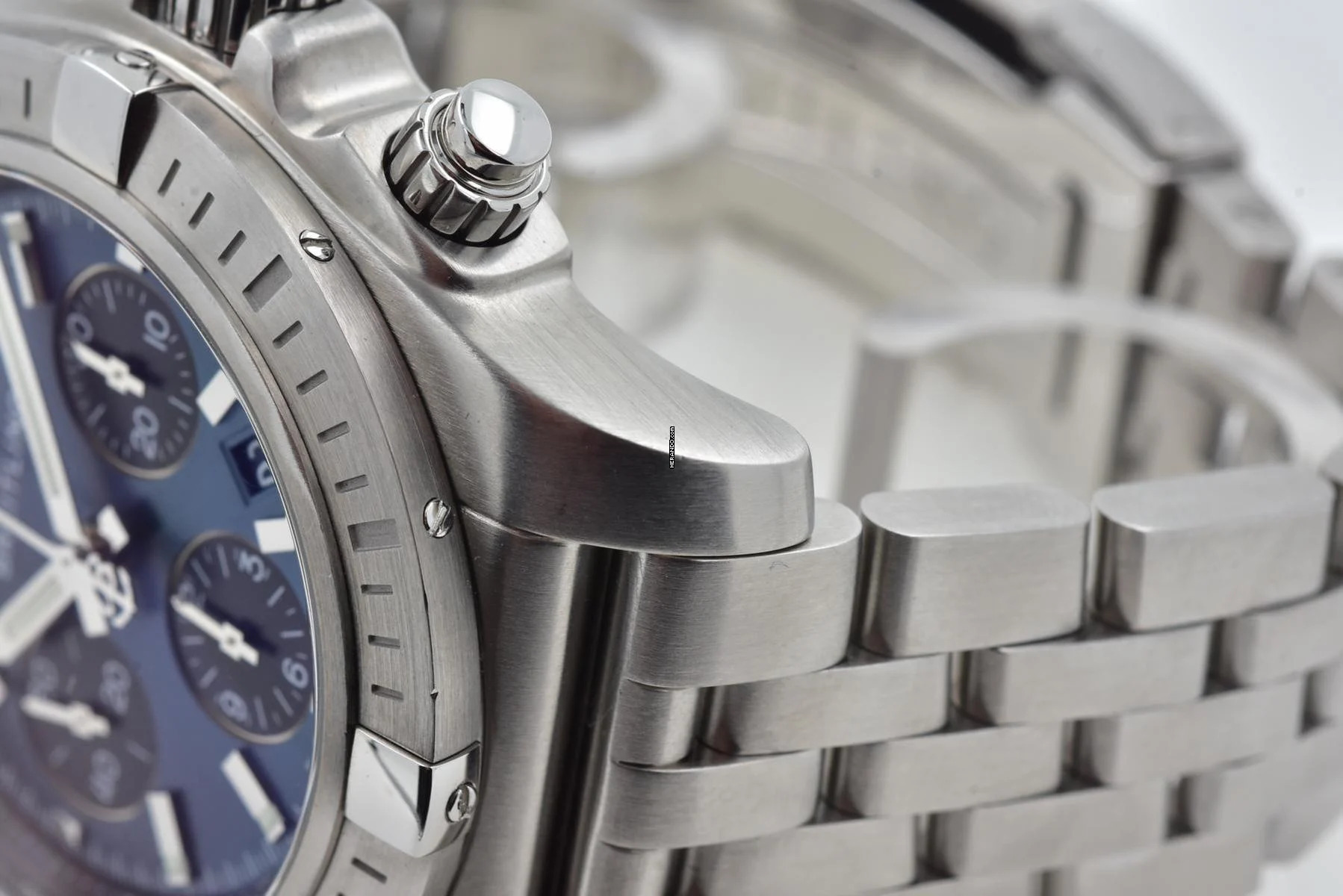  Breitling Chronomat 44 Chronograph B01 AB0115 