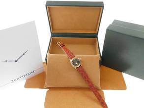 Thumbnail von Rolex Oyster Perpetual Lady Oyster Perpetual 18 Karat Gelbgold 25mm Damenuhr sehr selten von 1962