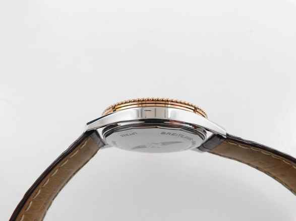  Breitling Navitimer 1 Automatic 38mm Stahl - 18 Karat Rosegold im Full Set Top Zustand Krokoband Box Papiere komplett 11/2021 